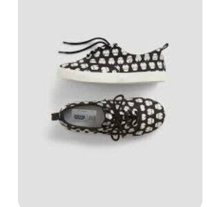 GapKids | Star Wars™ Graphic Sneakers - Size 11C 🌌👟